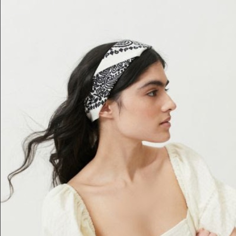 nwt urban outfitters bandana